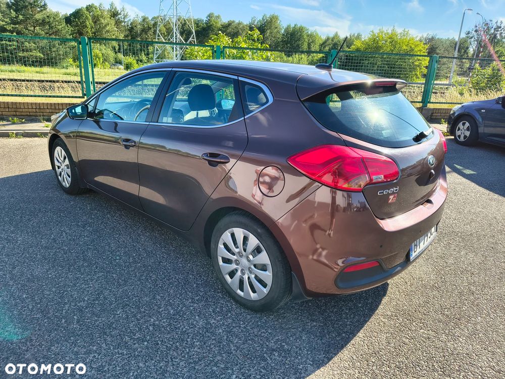 Kia Ceed 1.6 GDI L - 13