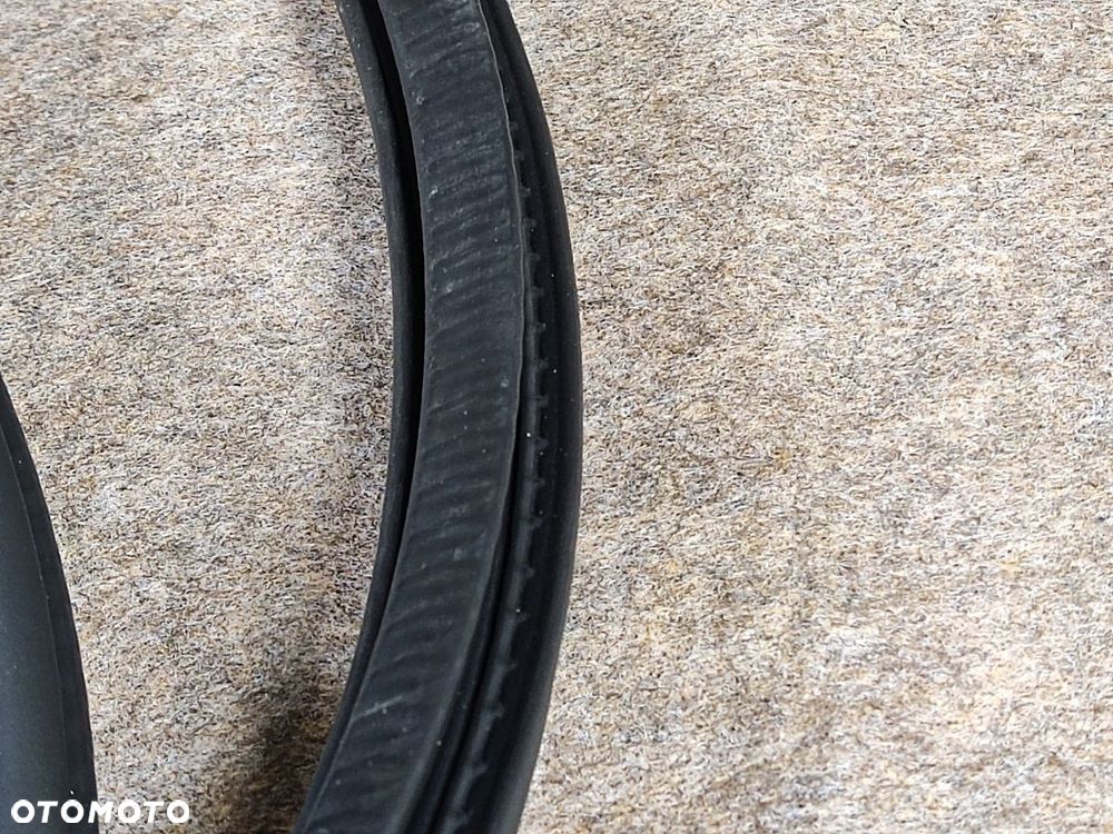 VOLVO XC40 17-21r Uszczelka Drzwi Komplet - 5