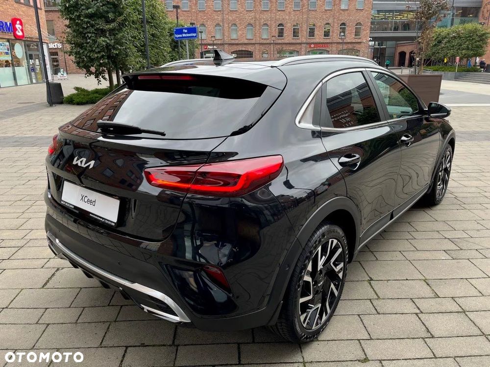 Kia XCeed 1.5 T-GDI Business Line DCT - 7