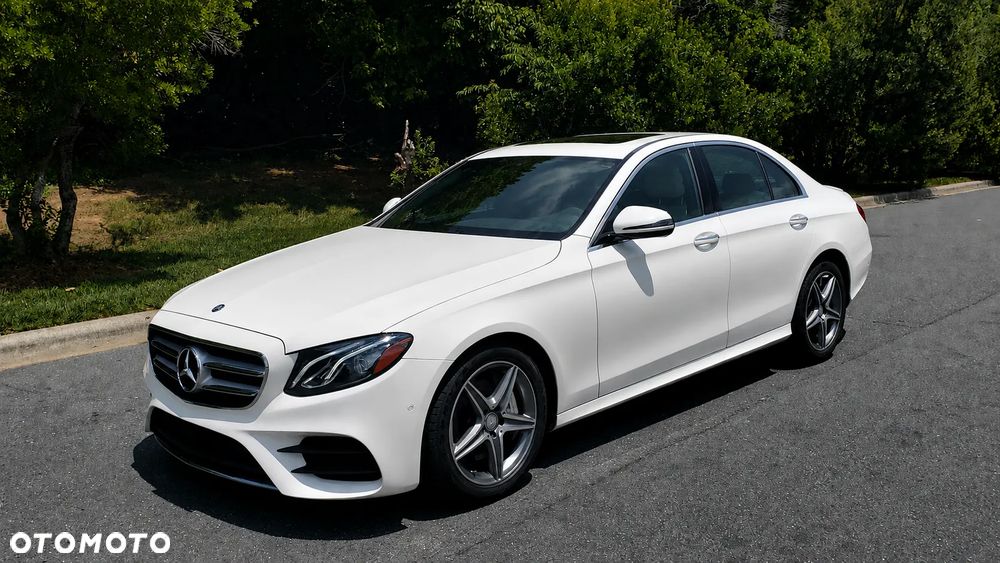 Mercedes-Benz Klasa E 300 9G-TRONIC - 2