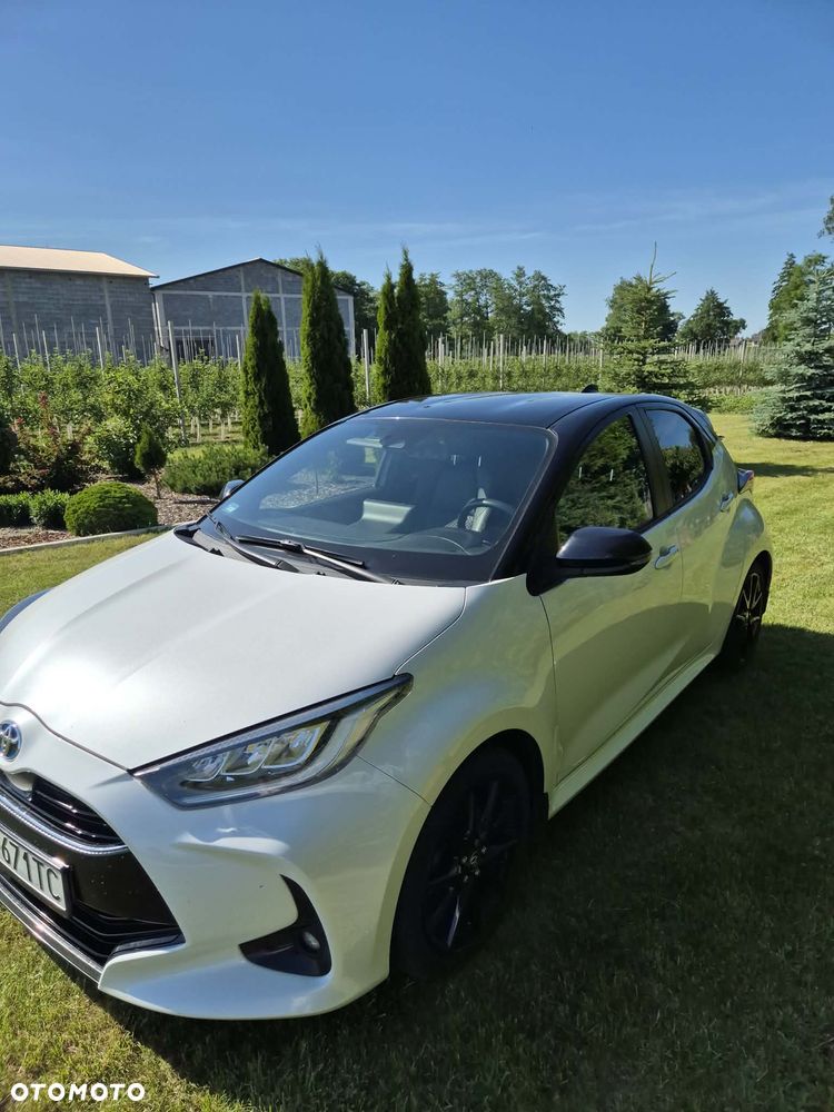 Toyota Yaris Hybrid 1.5 Executive - 14