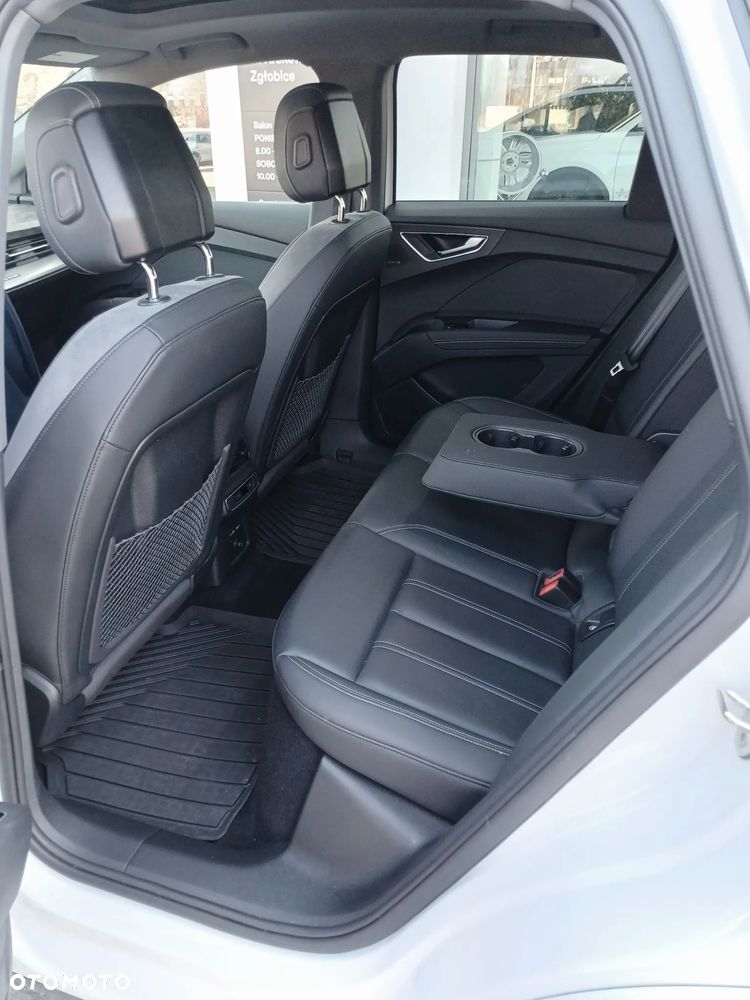 Audi Q4 e-tron - 12