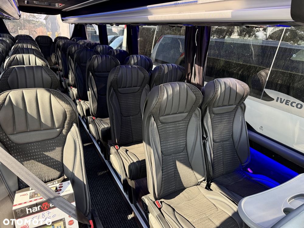 Iveco Daily 70C21 Turism Revolution ERENER 33+1+1 miejsc 2 X NOWY - 12