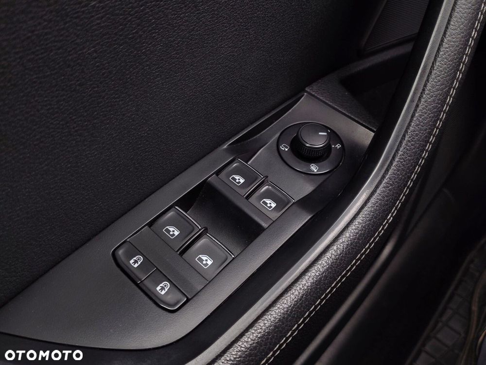 Skoda Superb 2.0 TDI SCR Style DSG - 11