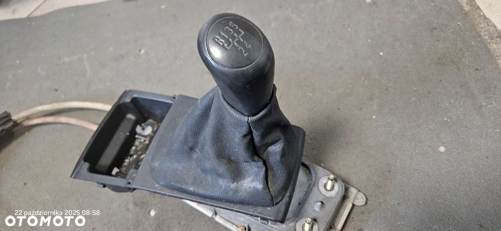 Lewarek wybierak linki biegów Skoda Fabia I 1,4 5-bieg manual 6Y0711049A - 2