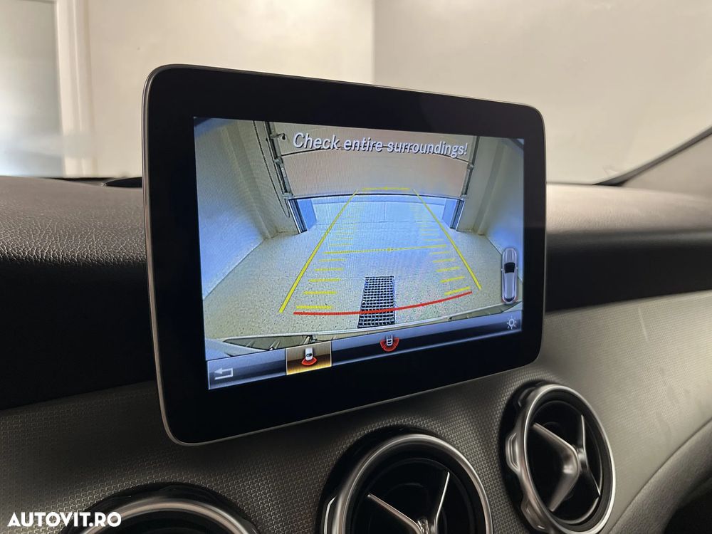 Mercedes-Benz GLA 200 d 7G-DCT - 21