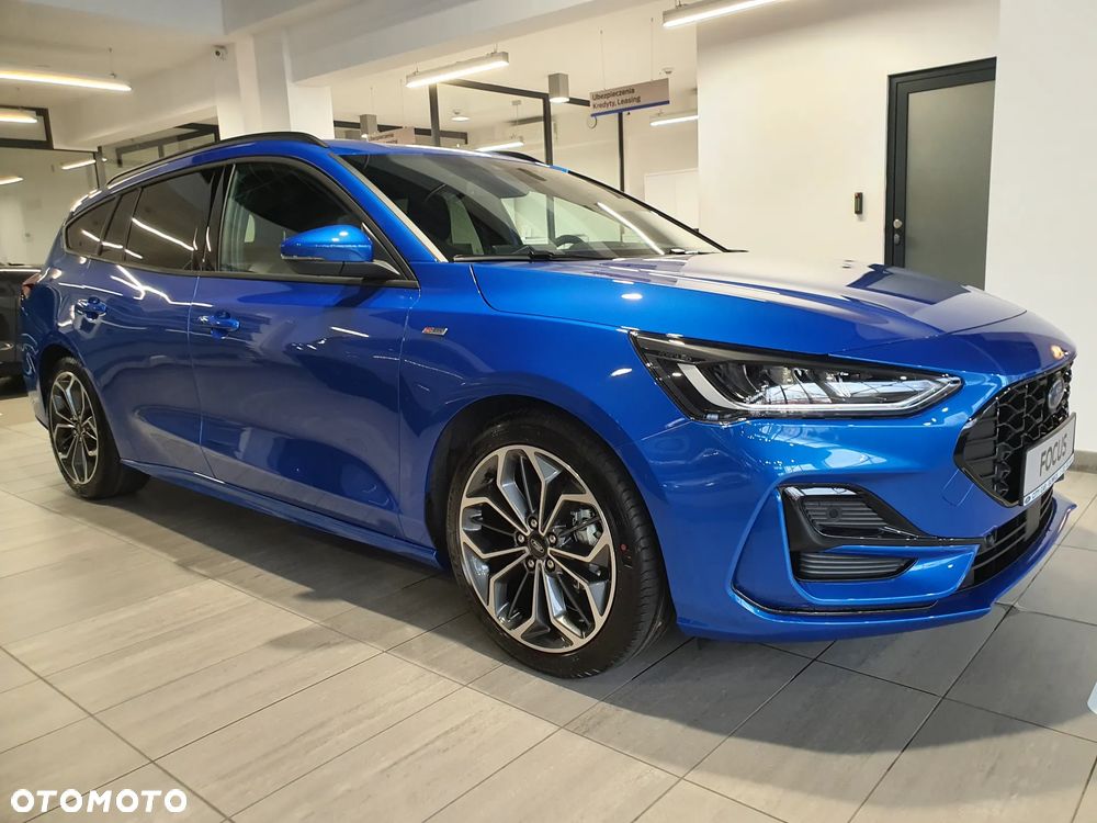 Ford Focus SW 1.0 EcoBoost mHEV ST-Line X - 2