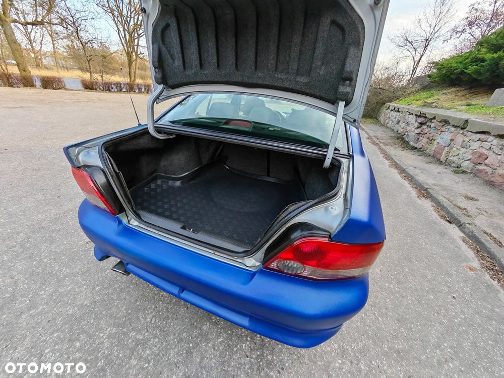 Mitsubishi Galant - 8