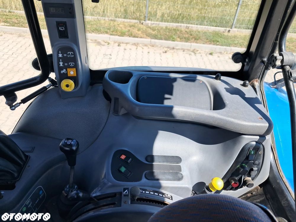 New Holland TS90 - 17