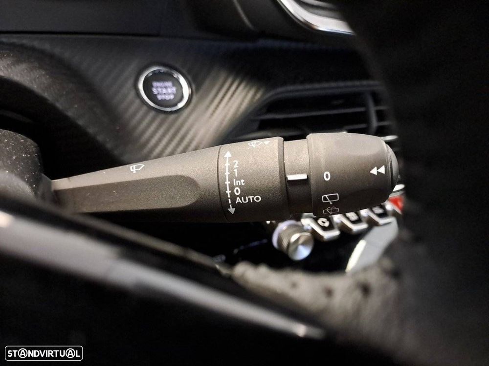 Peugeot e-2008 54 kWh Allure - 15