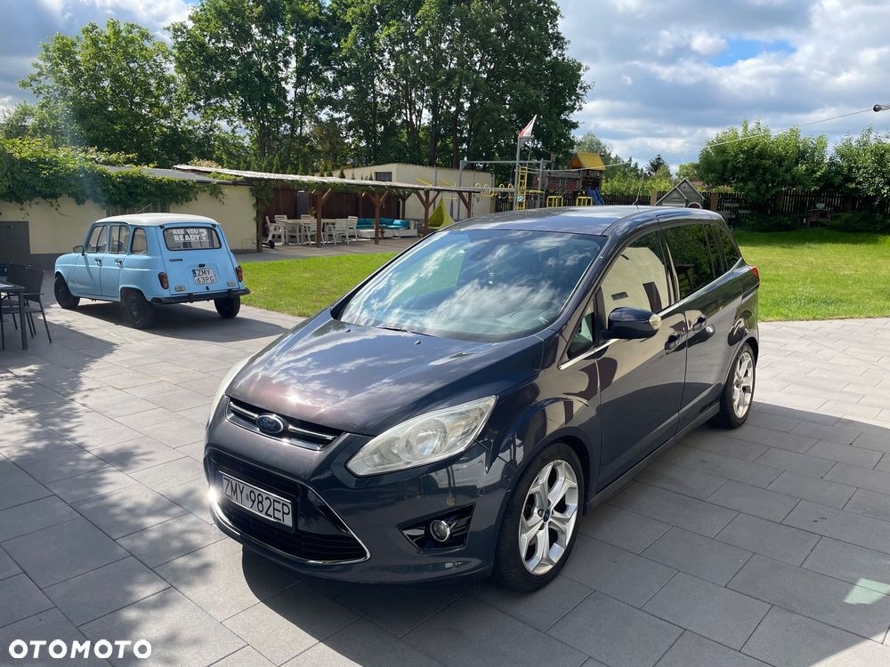 Ford Grand C-MAX - 36