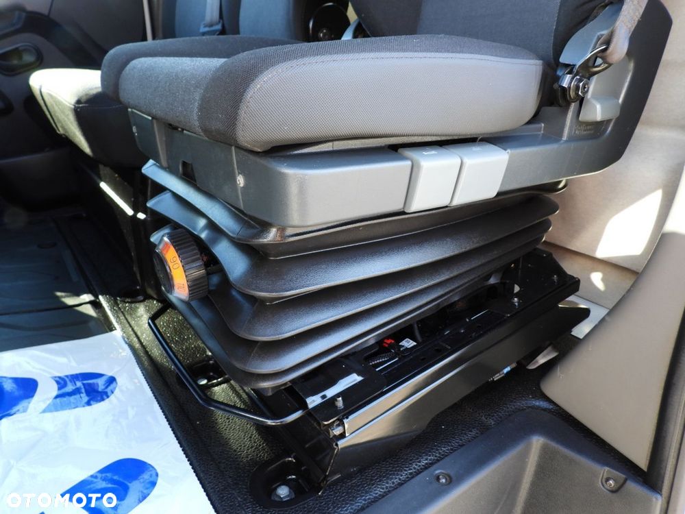 Renault MASTER SKRZYNIA TEMPOMAT LEDY KLIMATYZACJA  165KM - 28