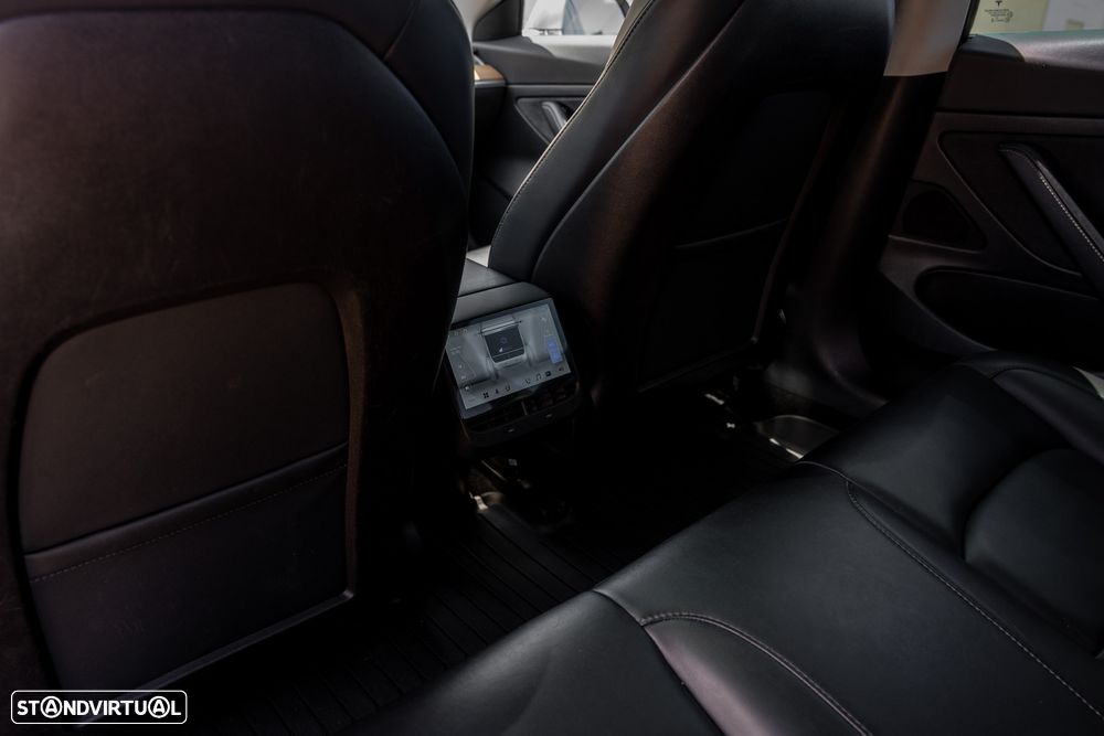 Tesla Model 3 Standard Range Plus RWD - 30