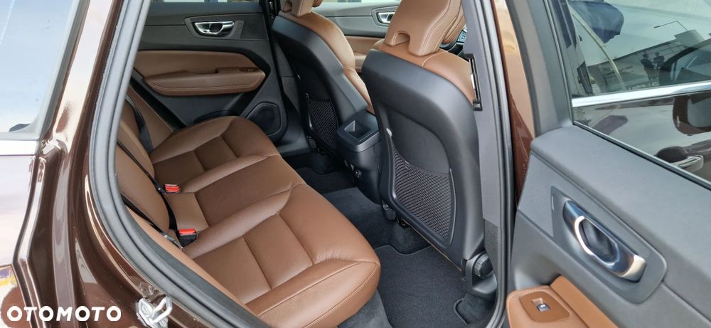 Volvo XC 60 B4 D AWD Inscription - 13