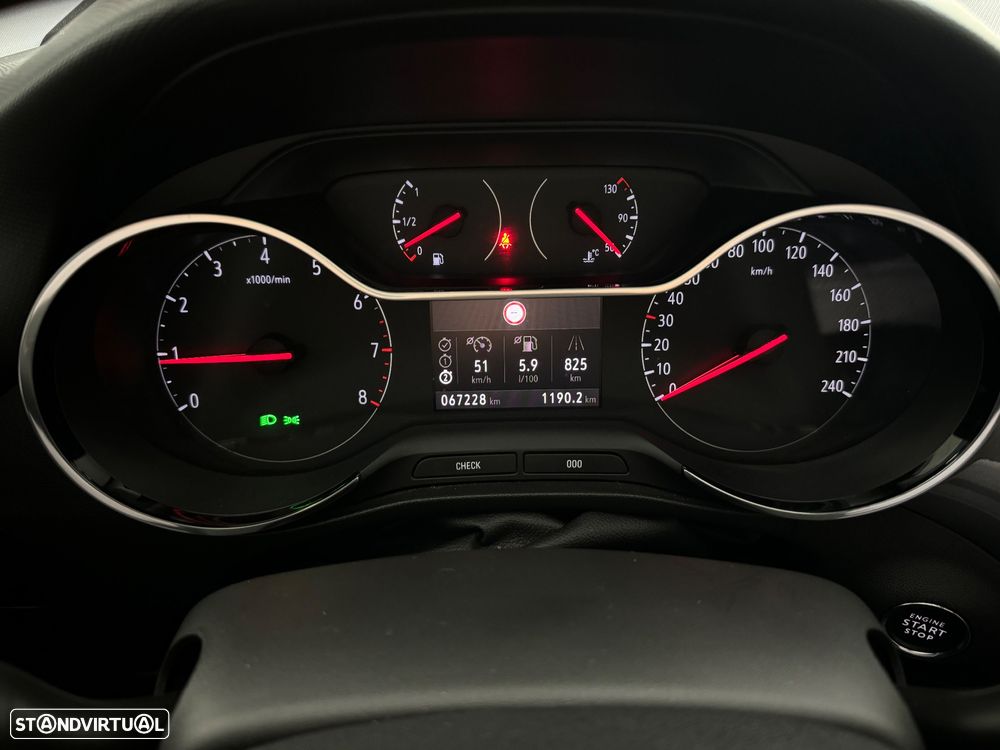 Opel Crossland X - 21