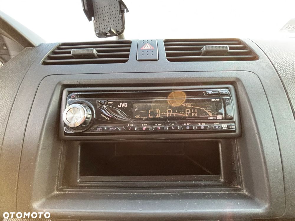 Suzuki Swift - 10