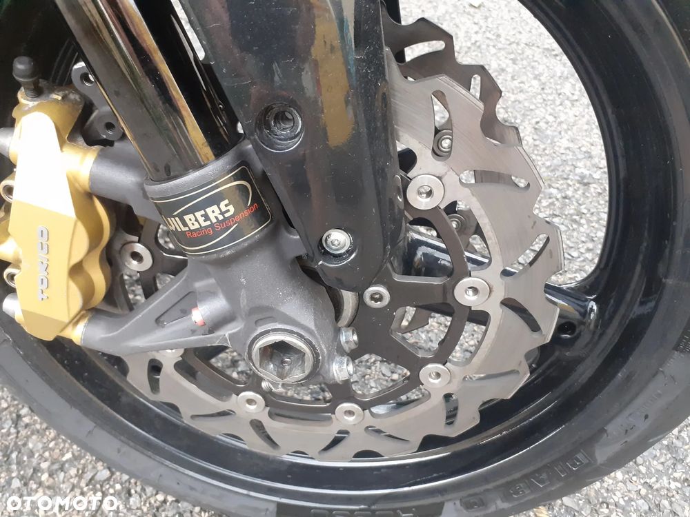 Suzuki GSX-R - 11