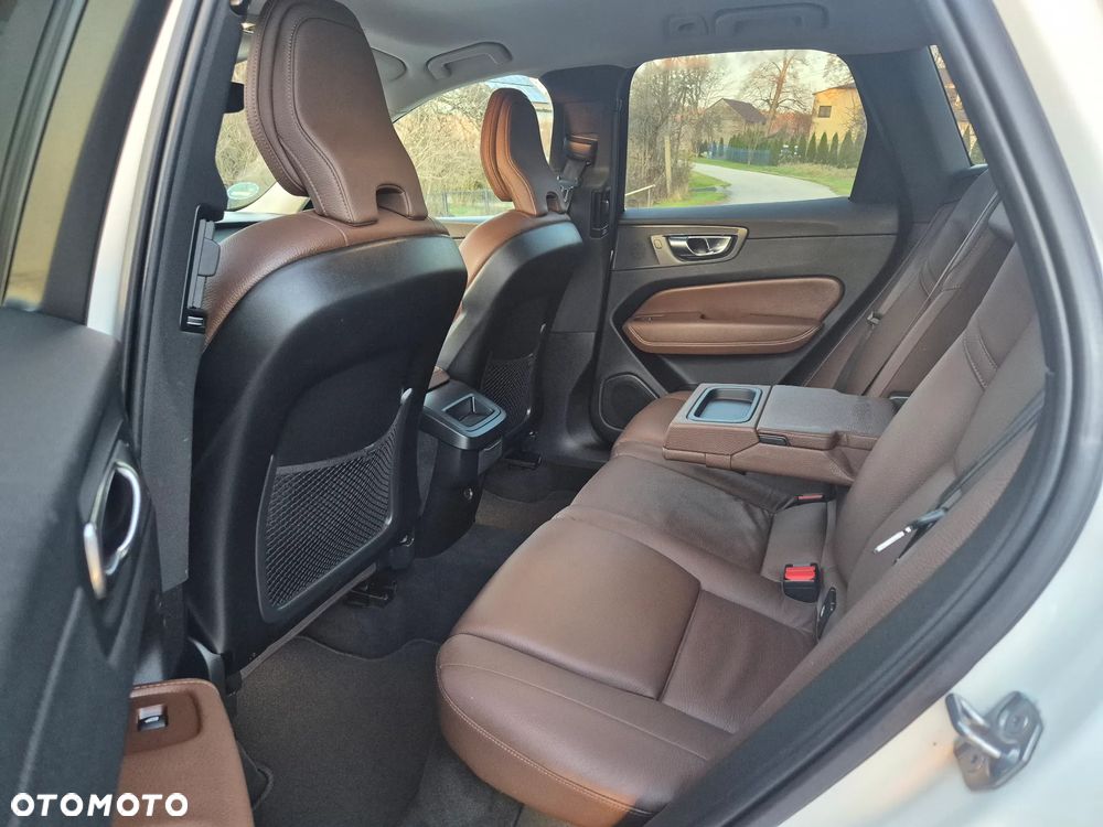 Volvo XC 60 D4 AWD Geartronic Inscription - 22