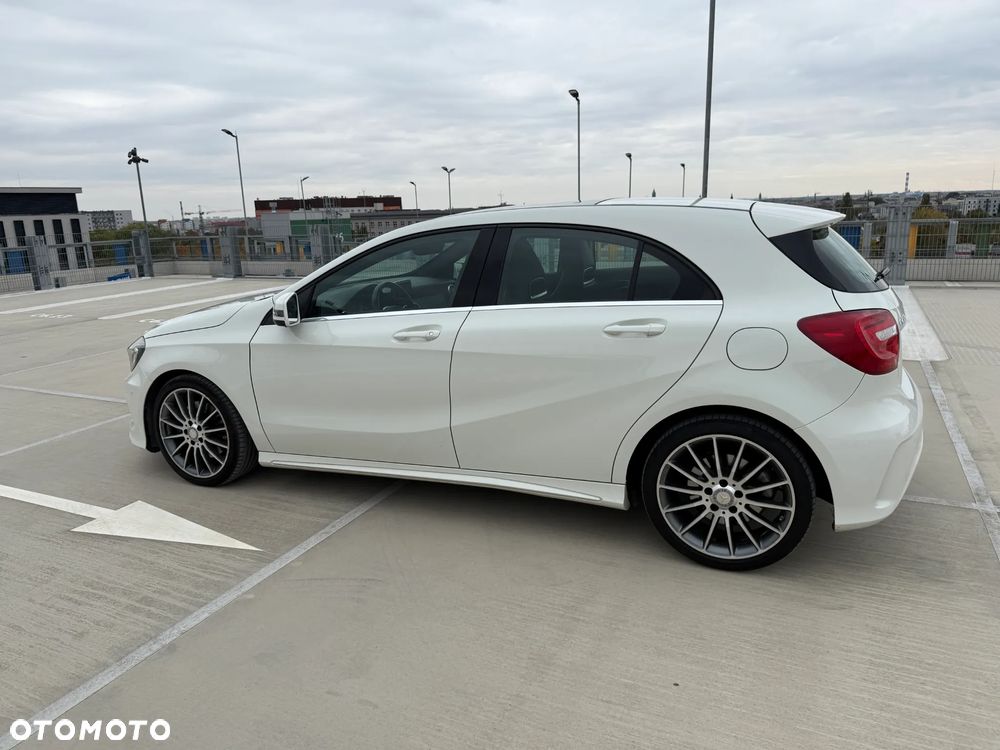 Mercedes-Benz Klasa A 250 4Matic 7G-DCT AMG Line - 11