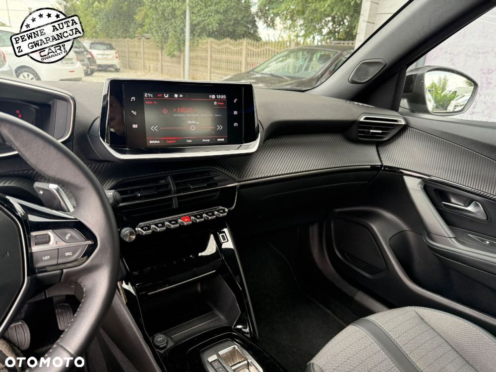 Peugeot 2008 - 8