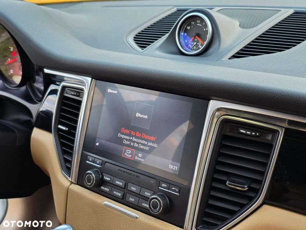 Porsche Macan - 29