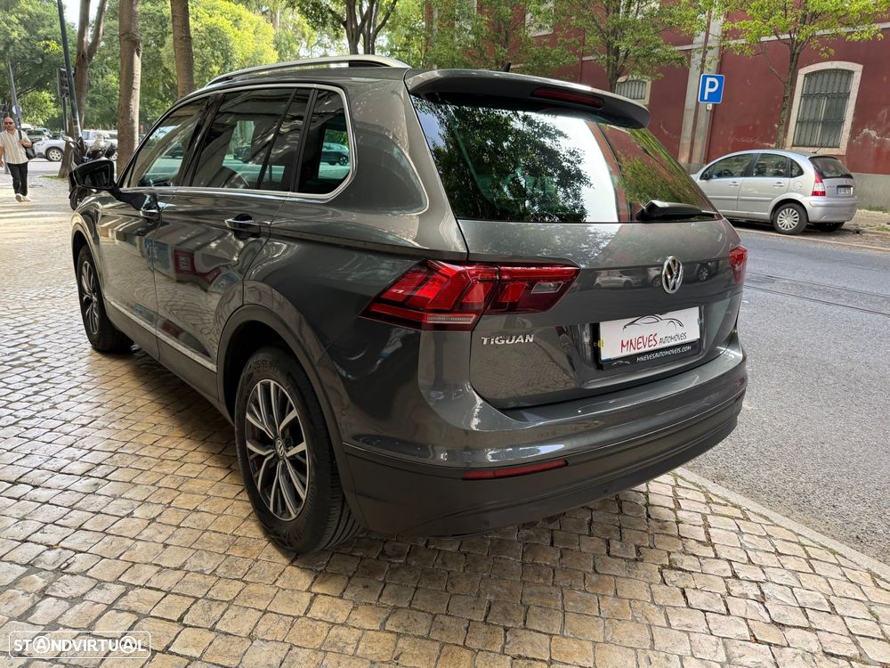 VW Tiguan 2.0 TDI Confortline - 5