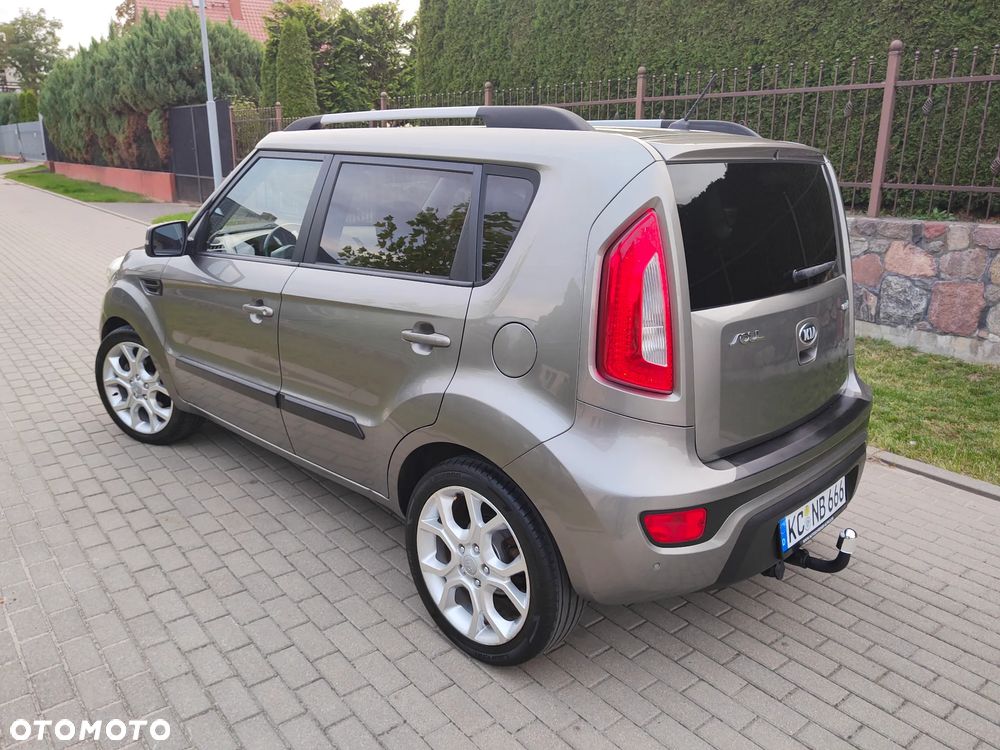 Kia Soul 1.6 CRDI Dream-Team Edition - 6