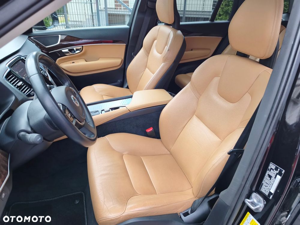 Volvo XC 90 T6 AWD Geartronic Momentum - 10
