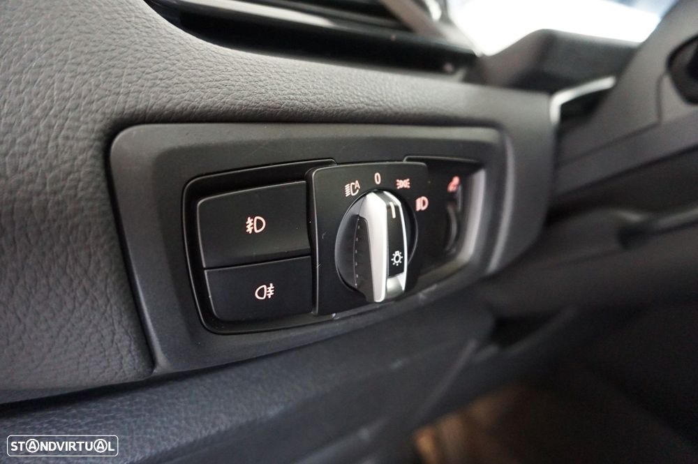 BMW 216 Active Tourer d Line Sport Auto - 27