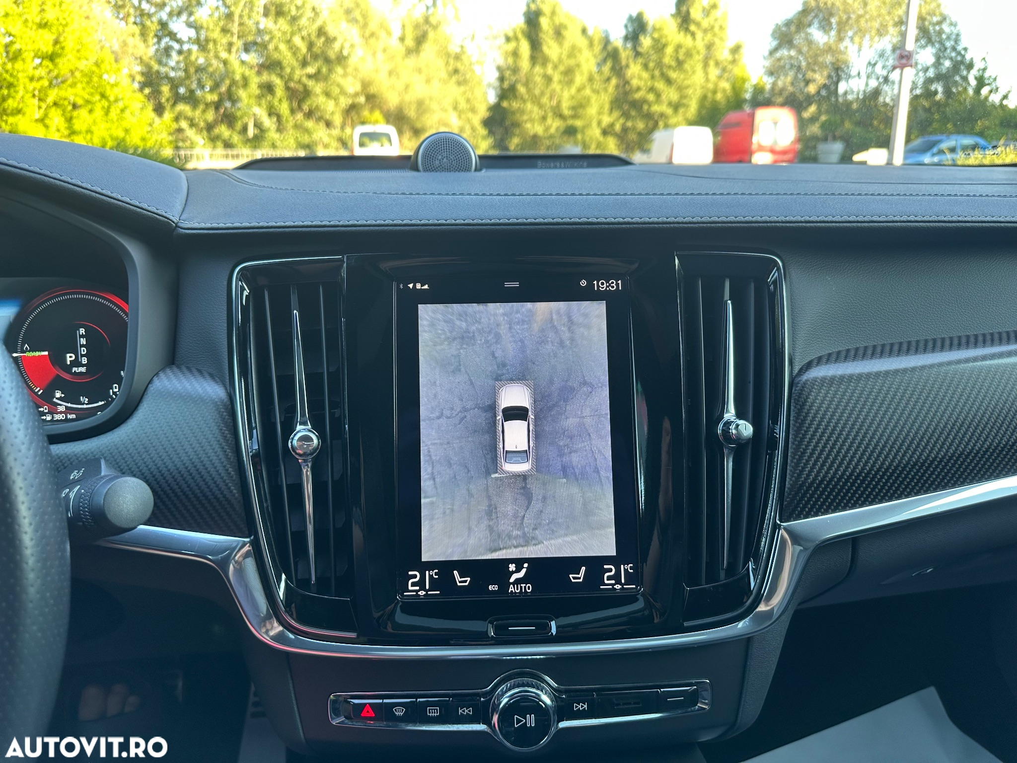 Volvo S90 T8 Twin Engine AWD Geartronic R Design - 21