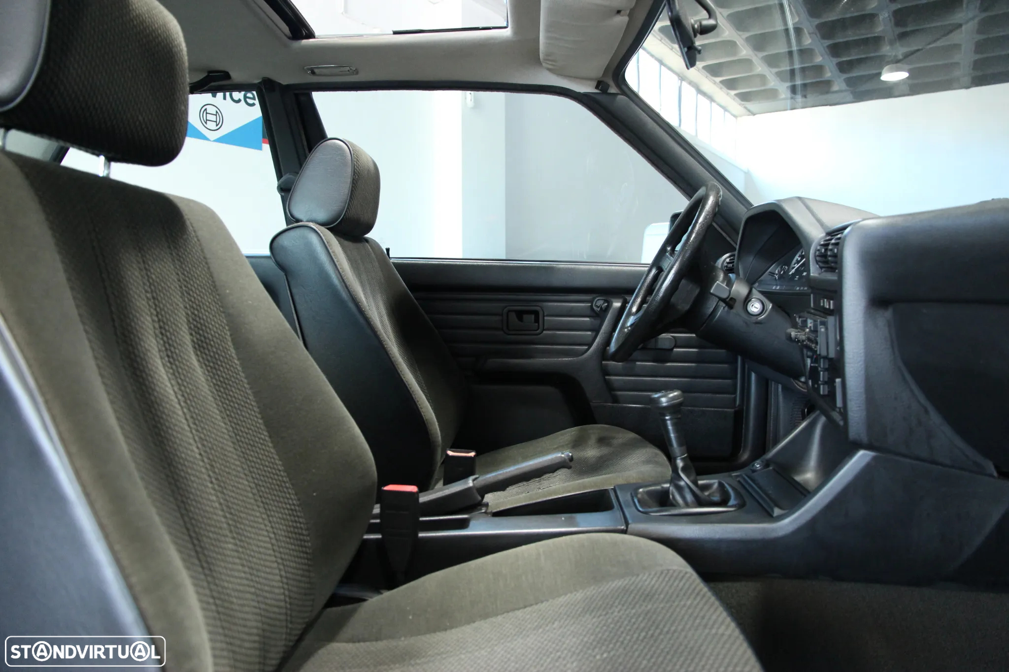BMW 318 i - 10