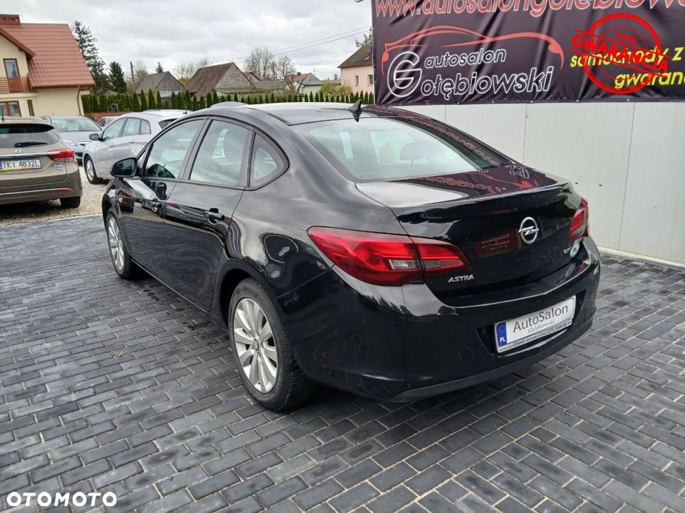 Opel Astra - 10