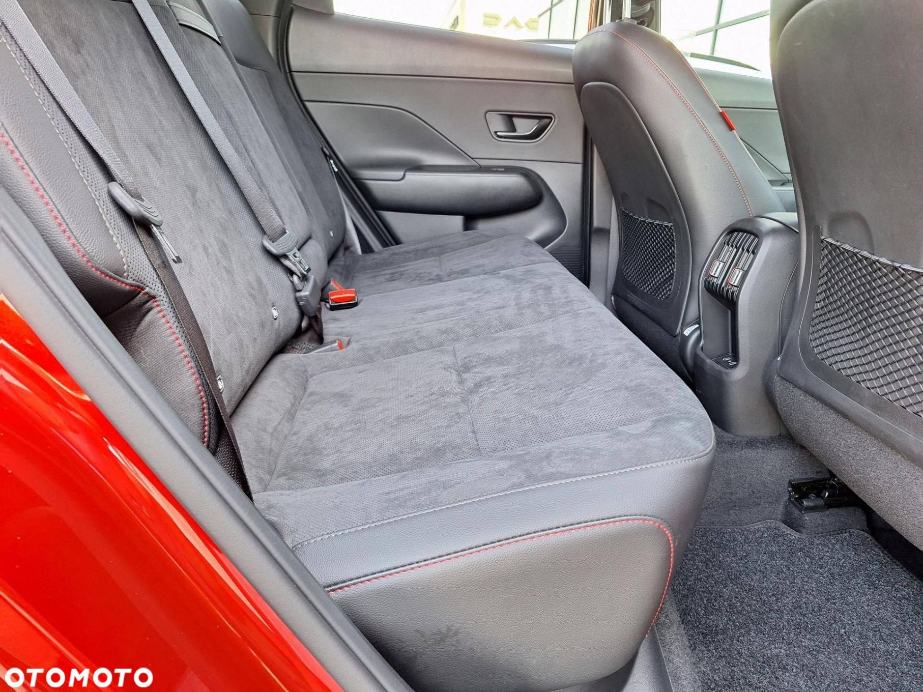 Hyundai Kona - 31