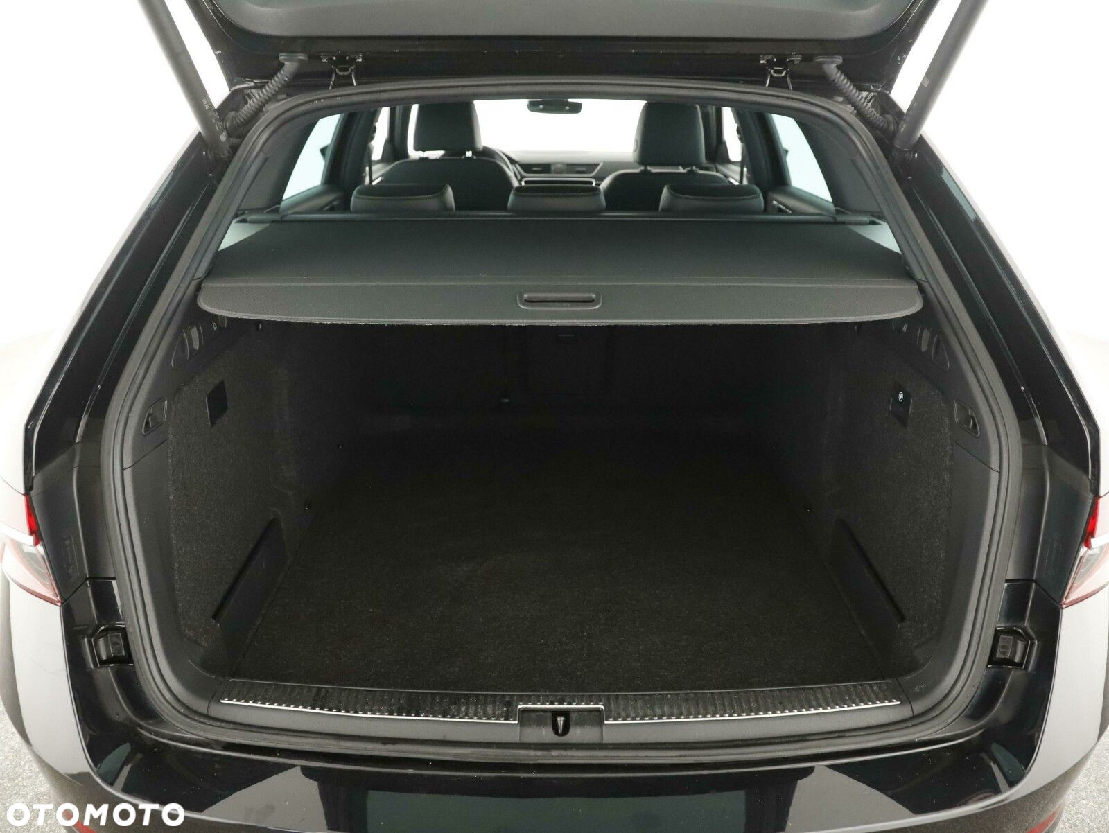 Skoda Superb 2.0 TDI SCR L&K DSG - 8