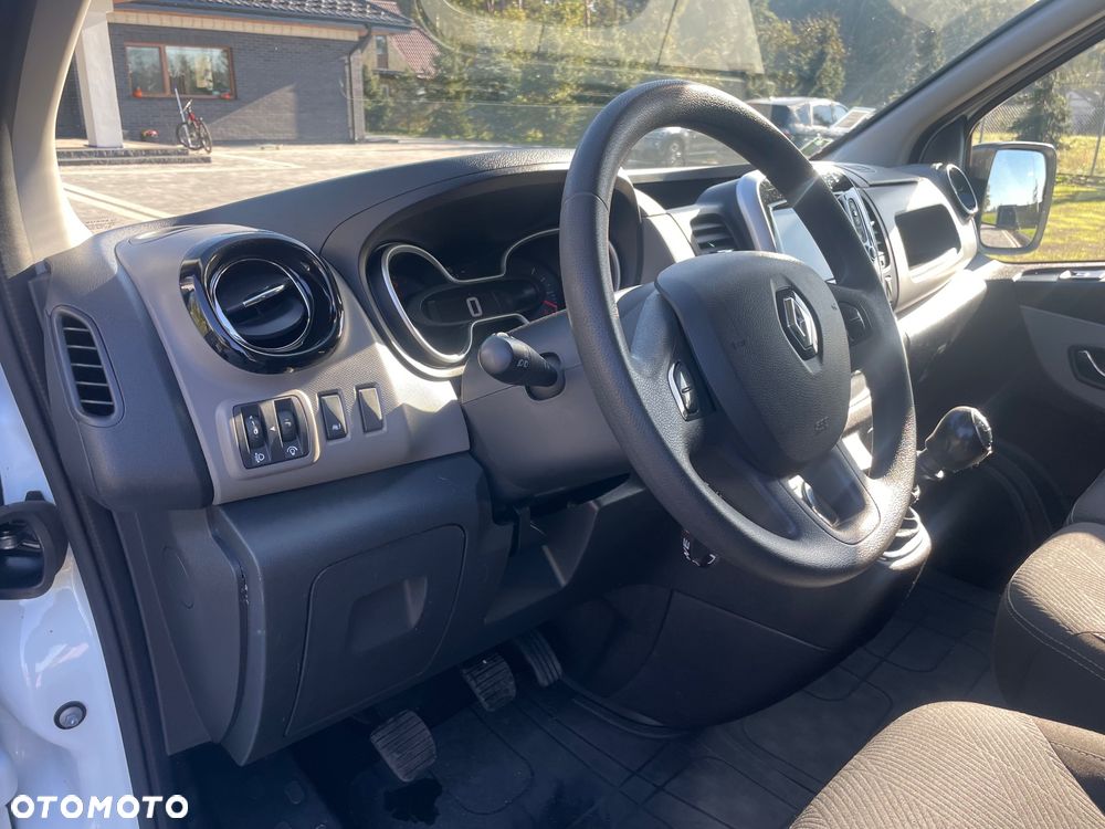 Renault Trafic - 30