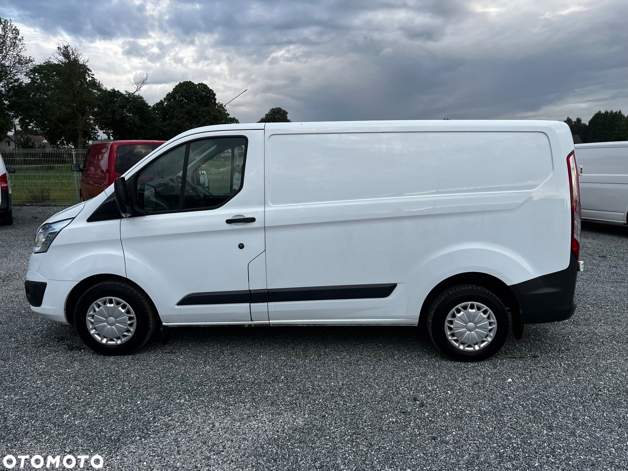Ford Transit Custom - 13