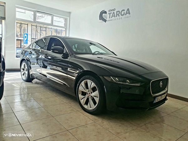 Jaguar XE 2.0 D Portfolio Aut.