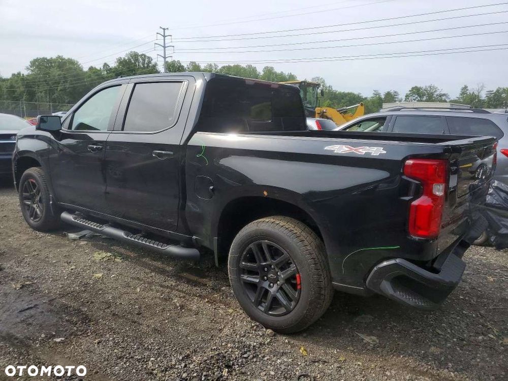 Chevrolet Silverado - 2