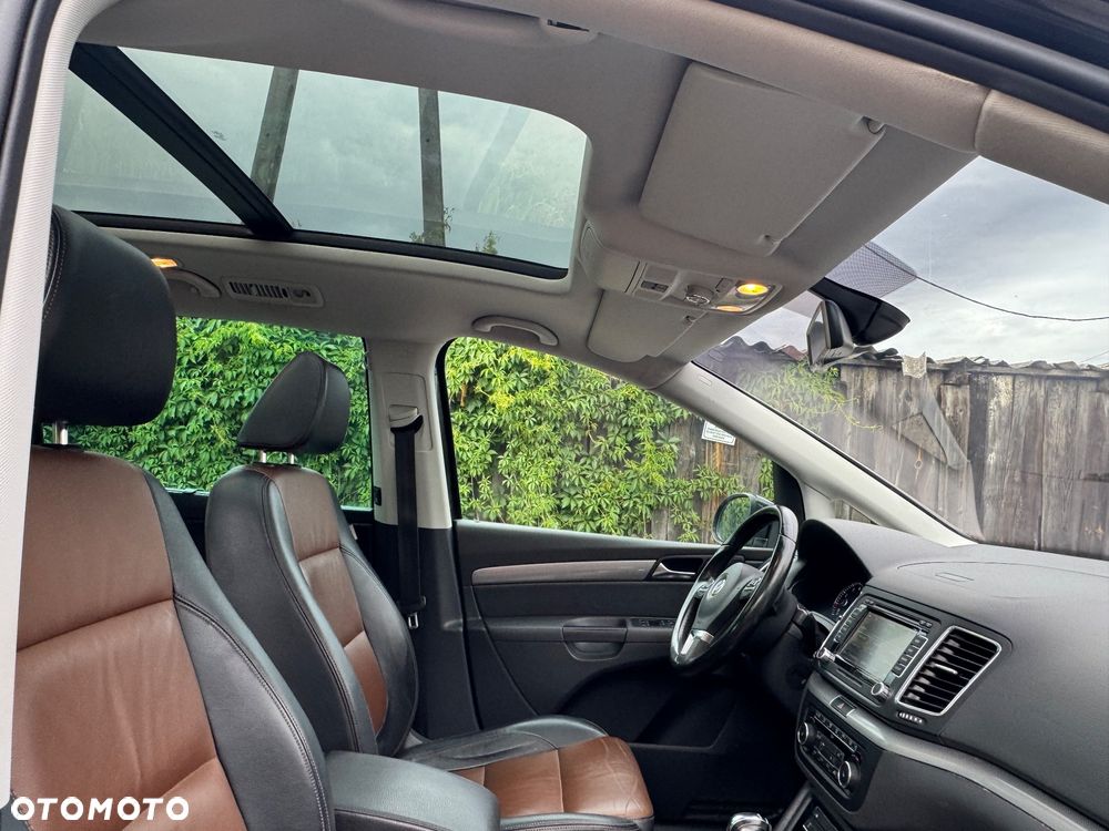Volkswagen Sharan 2.0 TSI DSG Highline - 12