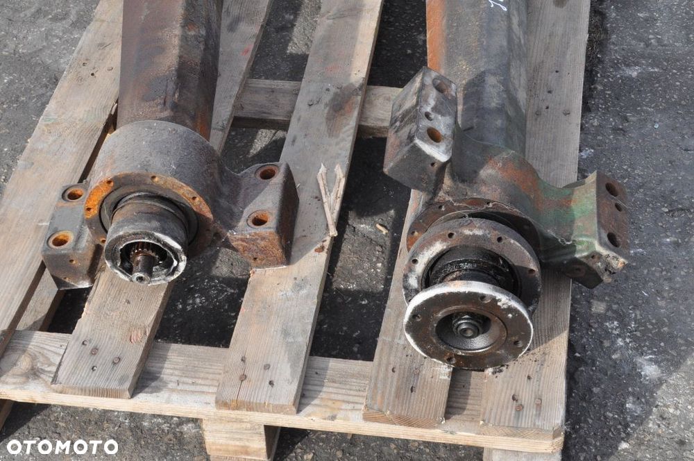 PODPORA MOSTU WAŁ NAPĘDOWY JOHN DEERE L113332D - 5