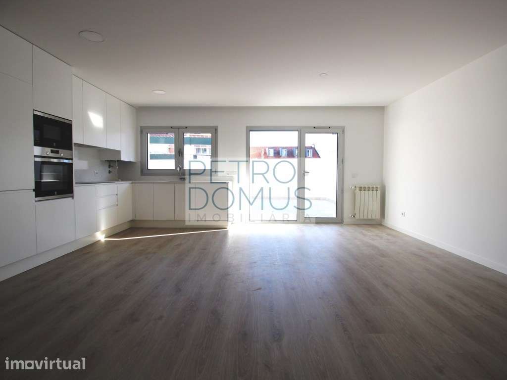 APARTAMENTO T2 NOVO - CENTRO DE LEIRIA, COM TERRAÇO - Grande imagem: 3/13