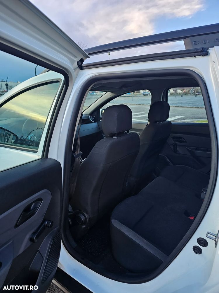 Dacia Duster TCe 90 Essential - 11