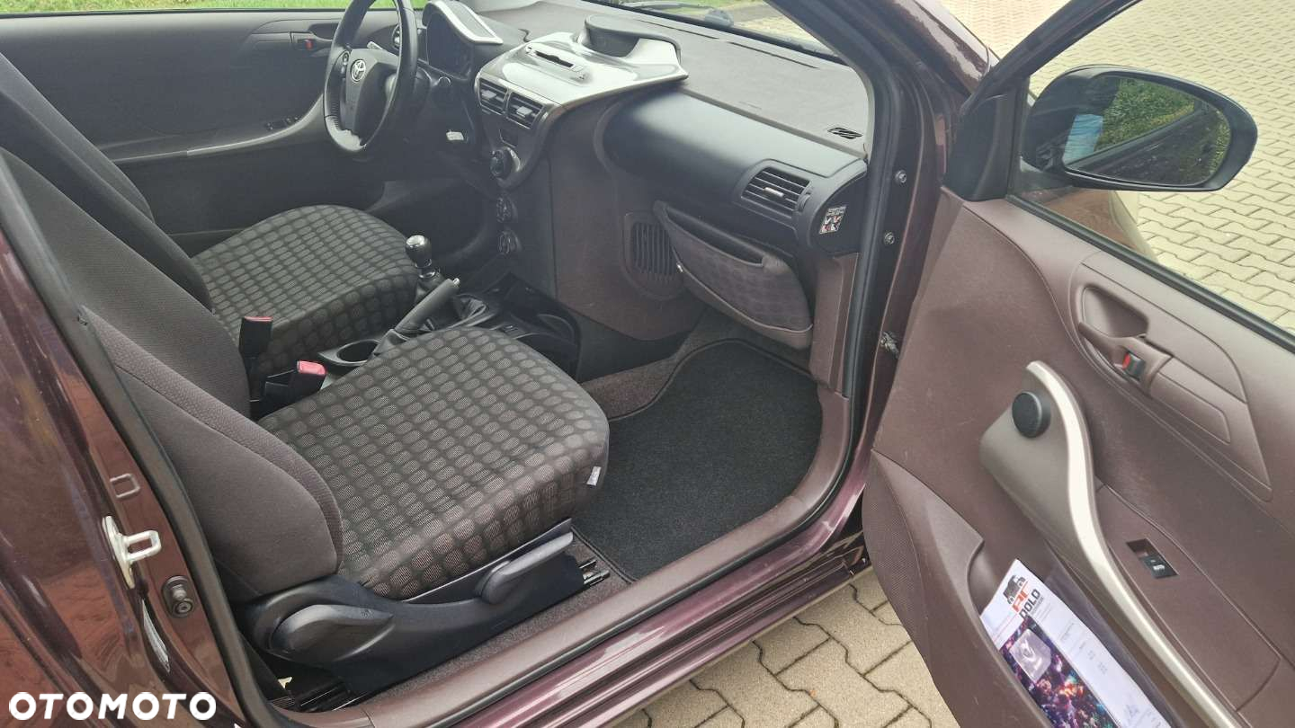 Toyota iQ 1.0 Sol - 14