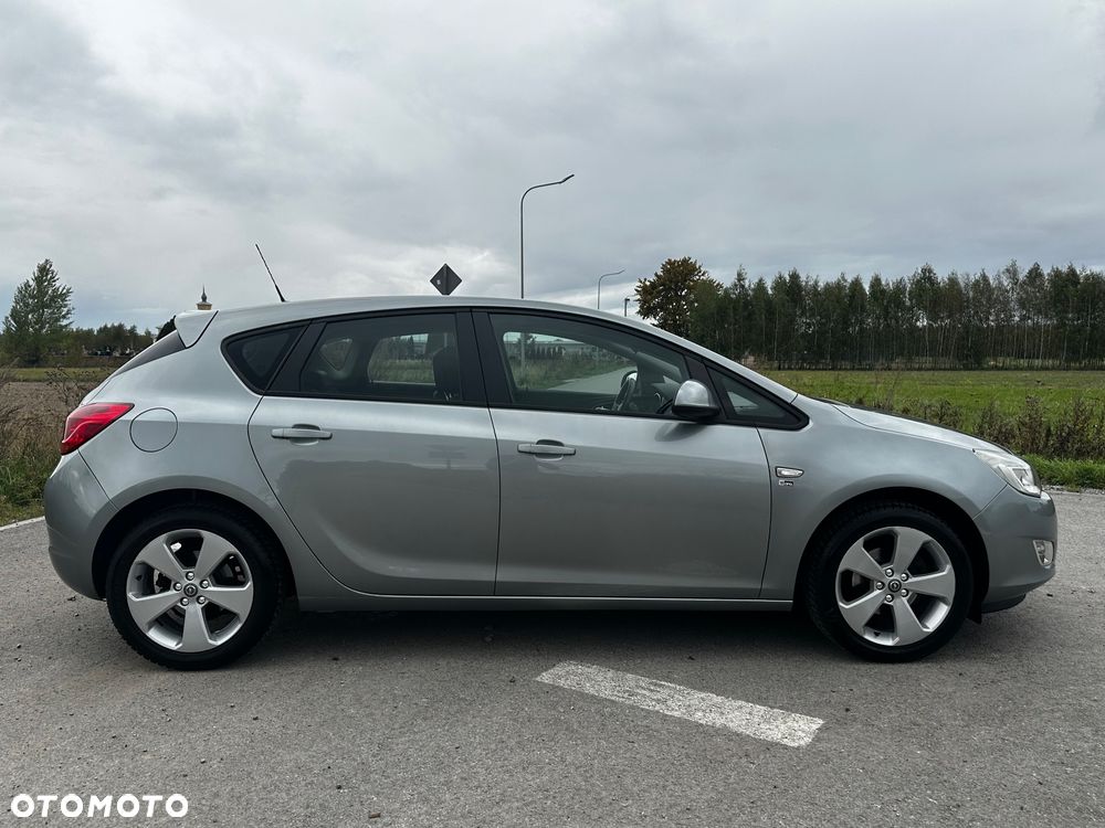 Opel Astra - 8