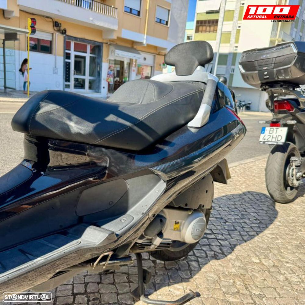 Piaggio XEvo 125 - 19