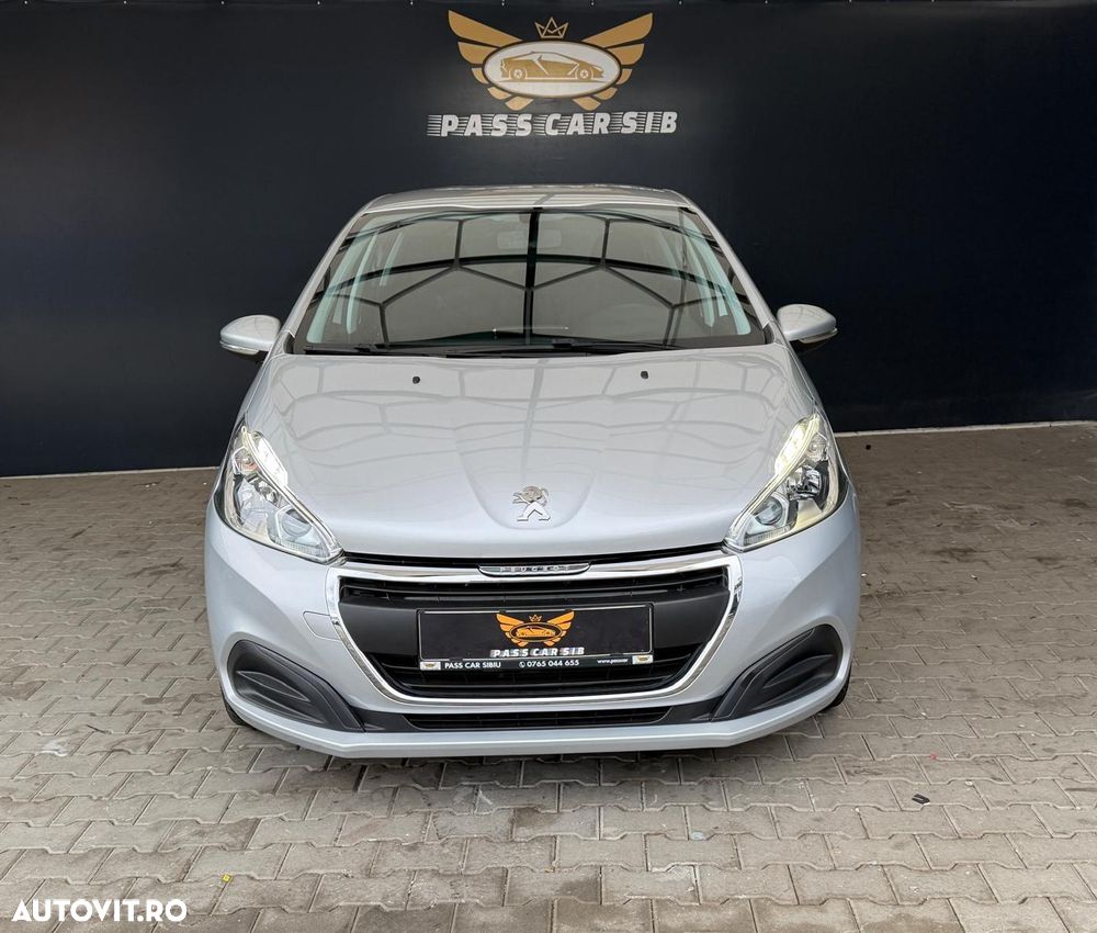 Peugeot 208 1.2 L PureTech ETG Allure - 9