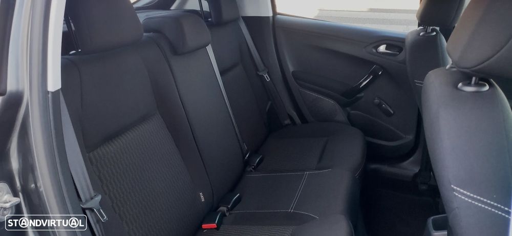 Peugeot 208 1.6 BlueHDi Style - 22