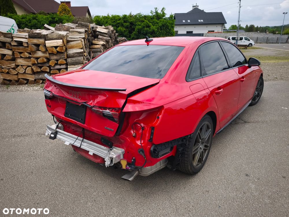 Audi A4 Limousine - 5