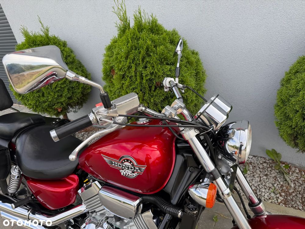 Honda VF - 27