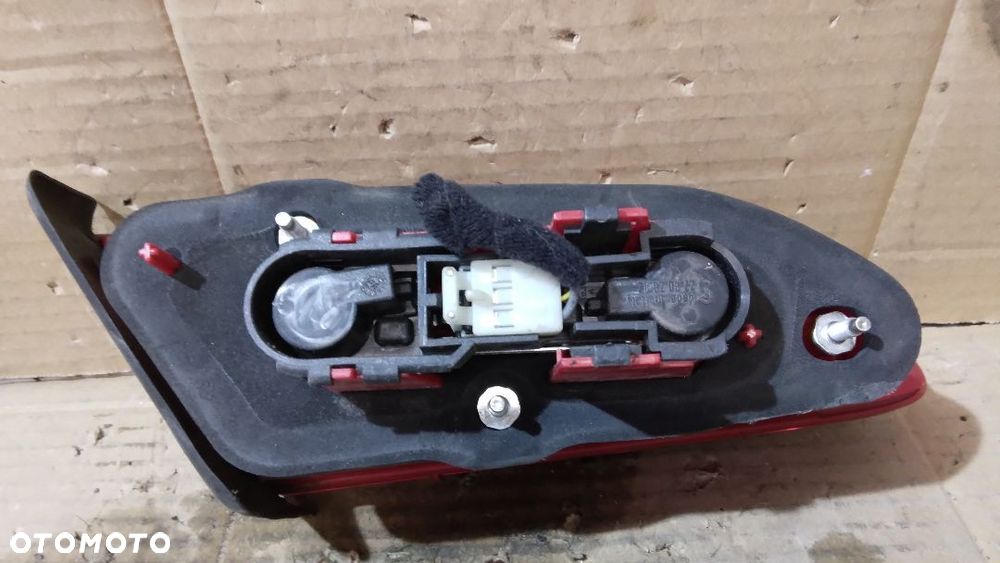 #LAMPA TYLNA PRAWA ALFA ROMEO 159 - 2